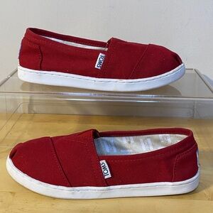 TOMS Cherry Canvas Slip-Ons Size Y 2.5